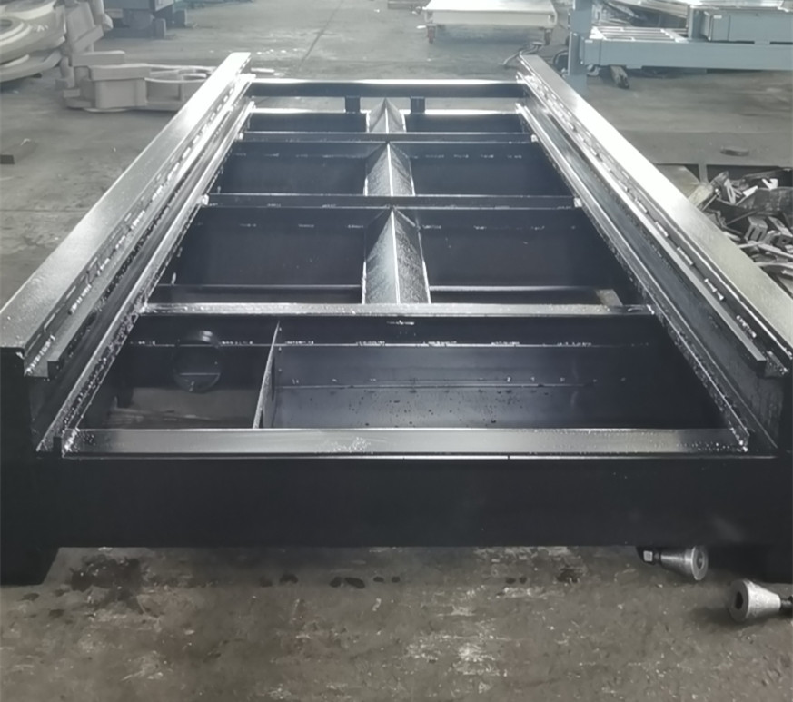 在大型鉚焊接件加工時(shí)焊條的選用原則