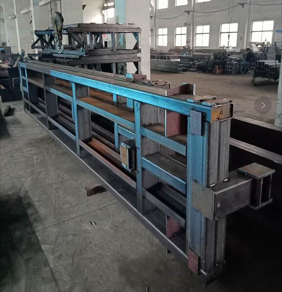 懸臂橫梁吊架-焊接機架